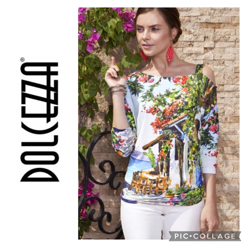 🆕 Women’s Top - Peekaboo Shoulder - Size S 🌺🌺🌺